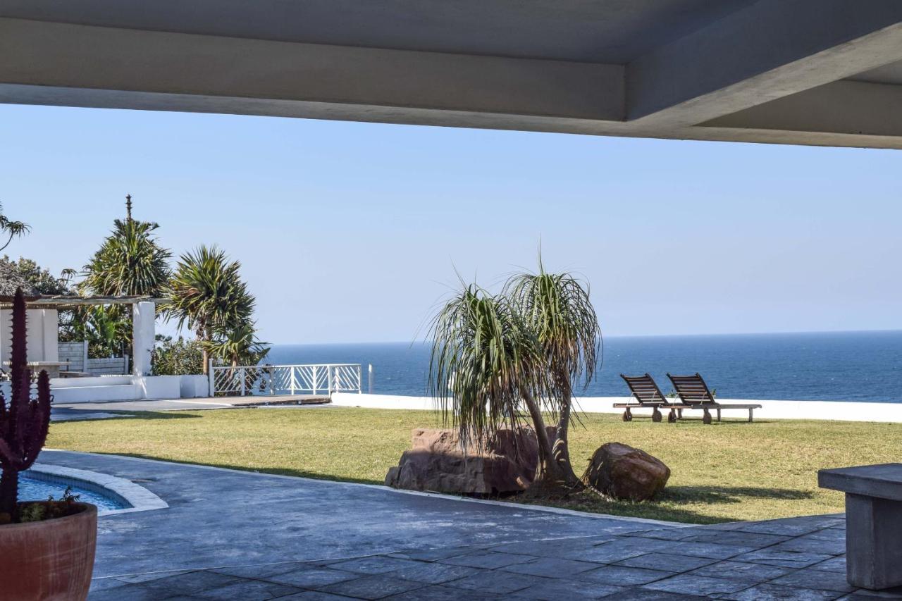 Santorini Guesthouse Amanzimtoti Extérieur photo